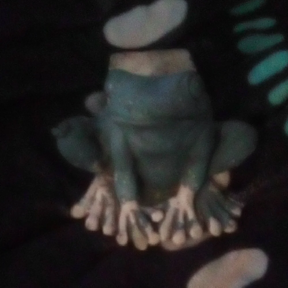 Green Frog Reptile Decor